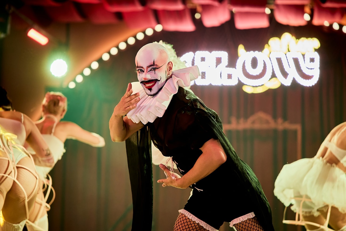 The Allure of Handmade Elegance in Burlesque